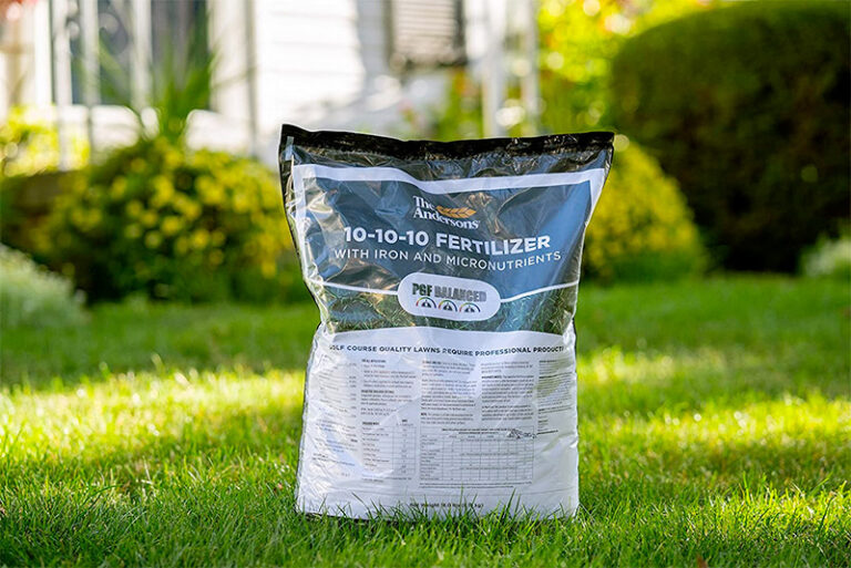 Using 10-10-10 Fertilizer for Lawns: When and How to Apply